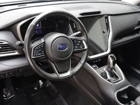 Used 2025 Subaru Outback Limited AWD/4WD image 7