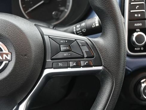 Used 2025 Nissan Versa SV FWD image 17