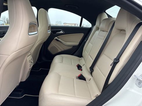 Used 2015 Mercedes-Benz CLA 250 4MATIC image 14