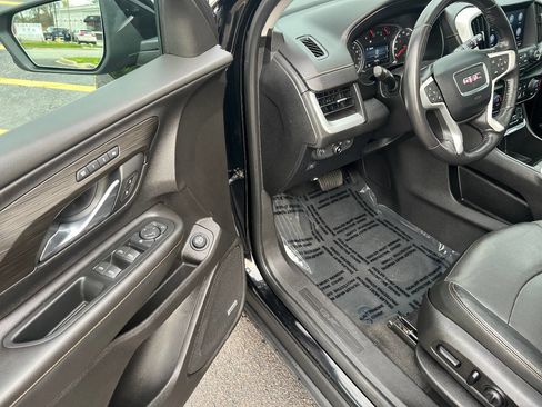 Used 2018 GMC Terrain SLT w/ Preferred Package image 18