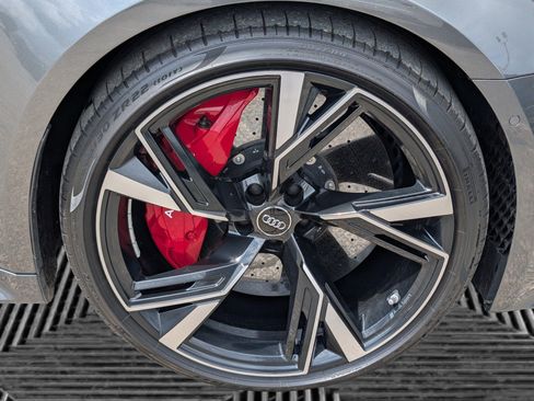 Used 2021 Audi RS 6 AWD/4WD image 25