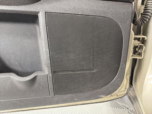 Used 2016 Chevrolet Traverse LT w/ Style and Technology Package image 19