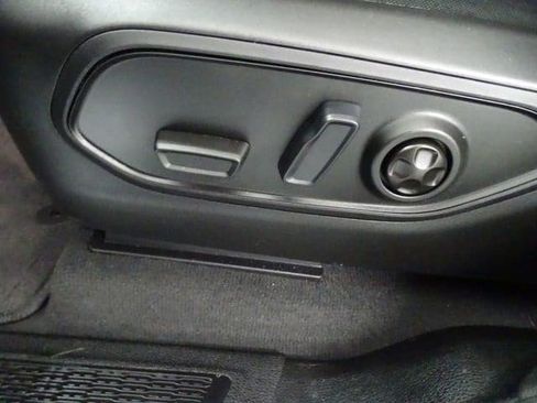 Certified 2023 Jeep Grand Cherokee Laredo X AWD/4WD image 3