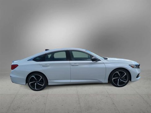Used 2021 Honda Accord Sport image 9
