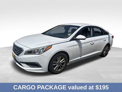 Used 2017 Hyundai Sonata SE FWD image 3