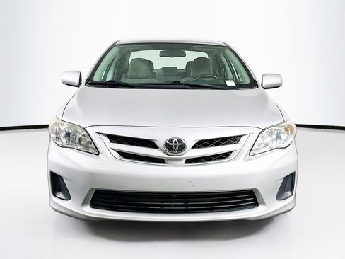 Used 2012 Toyota Corolla LE image 2