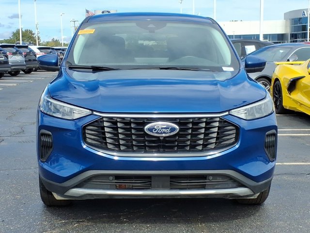 Used 2023 Ford Escape Active w/ Tech Pack #2 AWD/4WD image 3