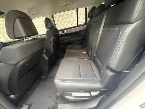 New 2027 Hyundai Santa Fe SE FWD image 15
