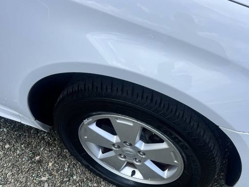 Used 2010 Chevrolet Impala LT image 2