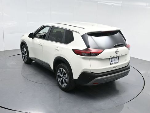 Used 2023 Nissan Rogue SV image 56