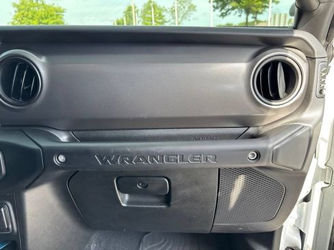 Used 2023 Jeep Wrangler Unlimited Sport AWD/4WD image 21