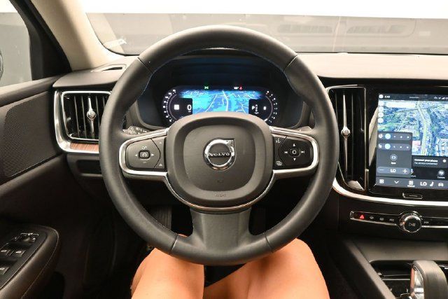 Used 2023 Volvo S60 B5 Core w/ Climate Package FWD image 22