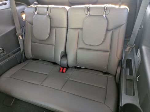 New 2026 Ford Explorer Active w/ Active Comfort Package image 19