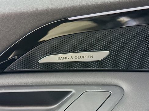 New 2025 Audi Q5 Premium Plus image 18