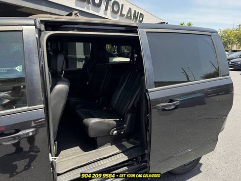 Used 2019 Dodge Grand Caravan GT FWD image 19
