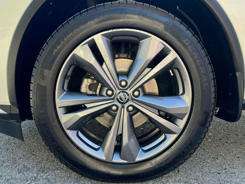 Used 2022 Nissan Murano Platinum w/ Cargo Package image 10