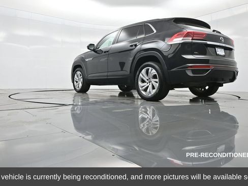 Used 2020 Volkswagen Atlas Cross Sport SEL image 48
