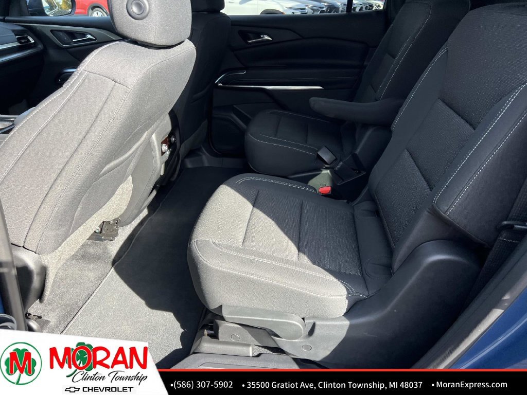 Certified 2024 Chevrolet Traverse LT FWD image 13