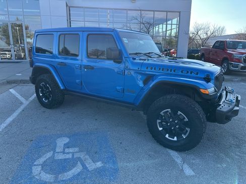 Used 2024 Jeep Wrangler Unlimited Rubicon 4xe image 35