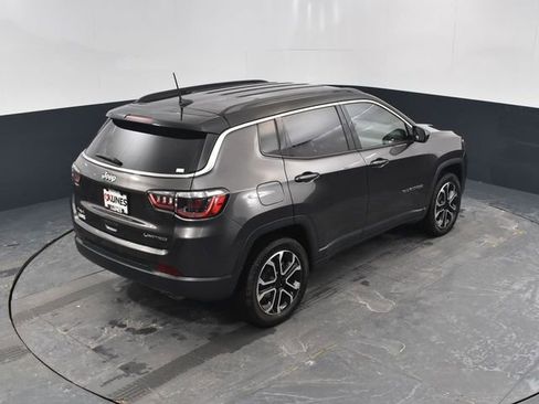 Used 2022 Jeep Compass Limited image 39