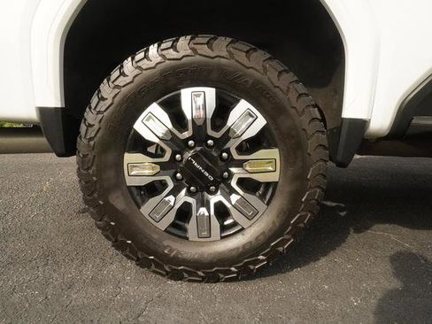 Used 2024 GMC Sierra 2500 Denali w/ Denali Reserve Package AWD/4WD image 43