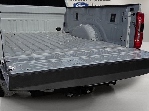 New 2026 Ford F250 Lariat w/ FX4 Off-Road Package image 9