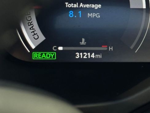 Used 2024 Toyota RAV4 XSE w/ Advanced Technology Package image 16