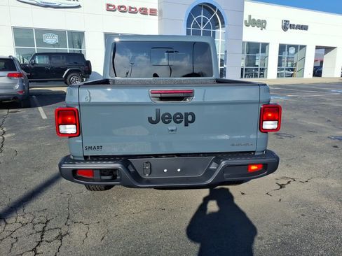 New 2026 Jeep Gladiator Sport AWD/4WD image 4