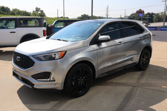 Certified 2024 Ford Edge ST-Line AWD/4WD image 5