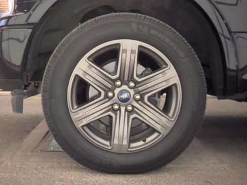 Used 2020 Ford F150 Lariat w/ Equipment Group 502A Luxury AWD/4WD image 18