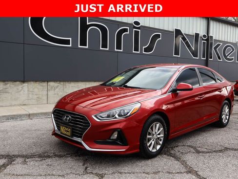 Used 2019 Hyundai Sonata SE image 1