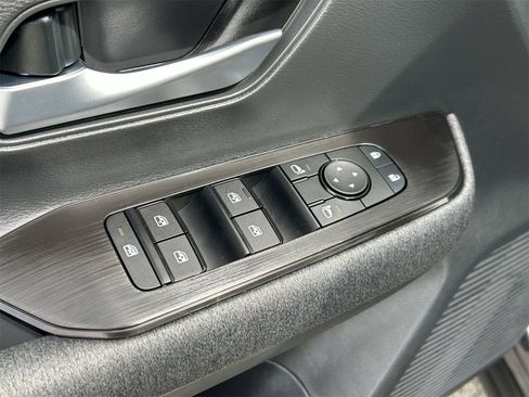New 2026 Nissan Kicks SV image 30