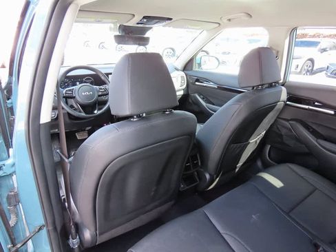 Used 2025 Kia Seltos EX image 15