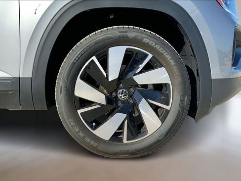 New 2026 Volkswagen Atlas Cross Sport SE AWD/4WD image 12