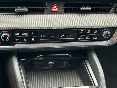 Certified 2025 Kia Sportage LX AWD/4WD image 20