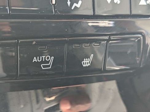 Used 2023 Acura MDX w/ Technology Package FWD image 24