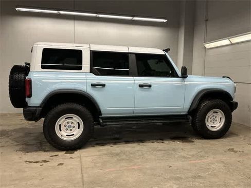 Used 2025 Ford Bronco Heritage Edition image 3