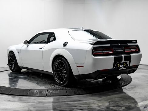 Used 2023 Dodge Challenger SRT Hellcat w/ Driver Convenience Group image 9
