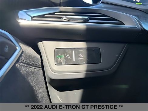 Used 2022 Audi e-tron GT Prestige image 28