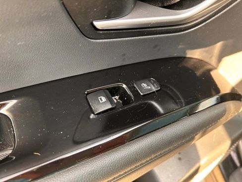 Used 2022 Hyundai Tucson Limited image 48