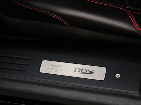 Used 2019 Aston Martin DBS Superleggera image 27