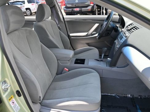 Used 2009 Toyota Camry Hybrid w/ Upgrade Pkg FWD image 17