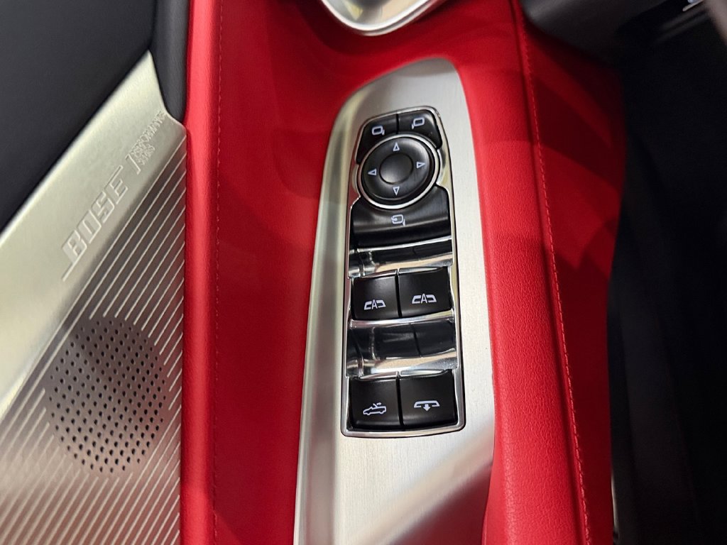 Used 2024 Chevrolet Corvette Stingray Preferred Conv w/ Z51 Performance Package RWD image 30