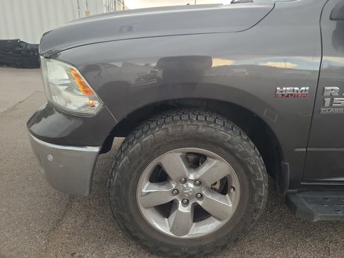 Used 2019 RAM 1500 Big Horn RWD image 10