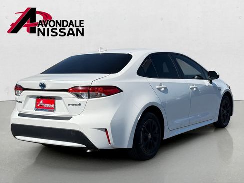 Used 2020 Toyota Corolla LE w/ Carpet Mat Package (TMS) FWD image 6