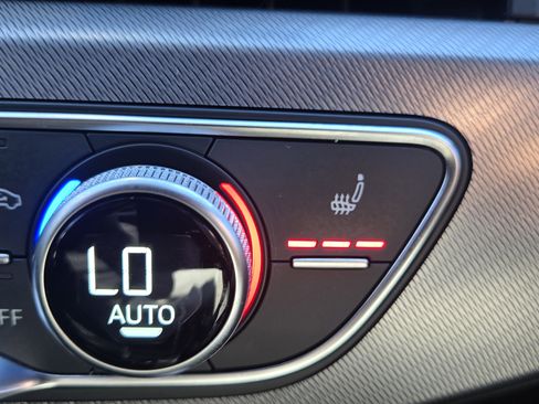 Used 2023 Audi A4 2.0T Premium Plus w/ Premium Plus Package image 25