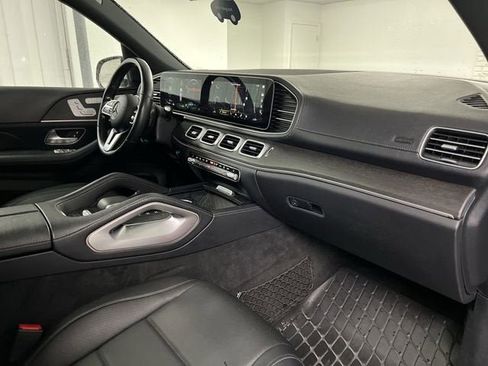 Used 2021 Mercedes-Benz GLS 450 4MATIC image 30