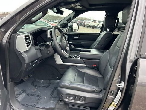 Used 2025 Toyota Tundra Platinum image 9
