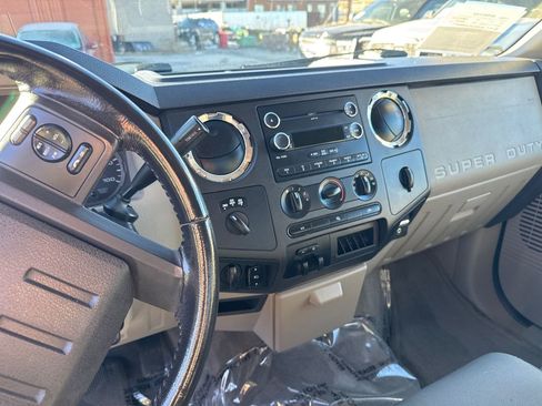 Used 2010 Ford F250 XLT image 12