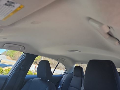 Used 2023 Toyota Corolla LE image 18